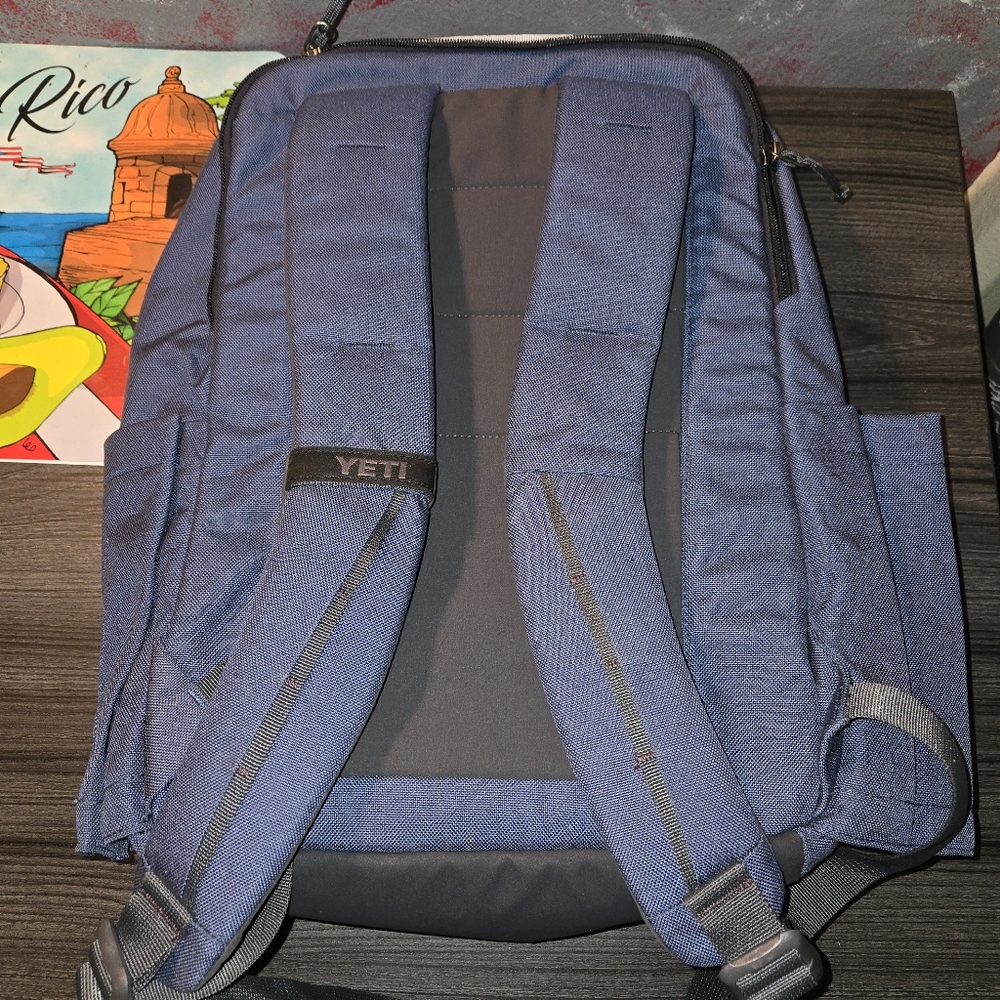 Yeti | Crossroads 23 Backpack - Picture 7 of 8